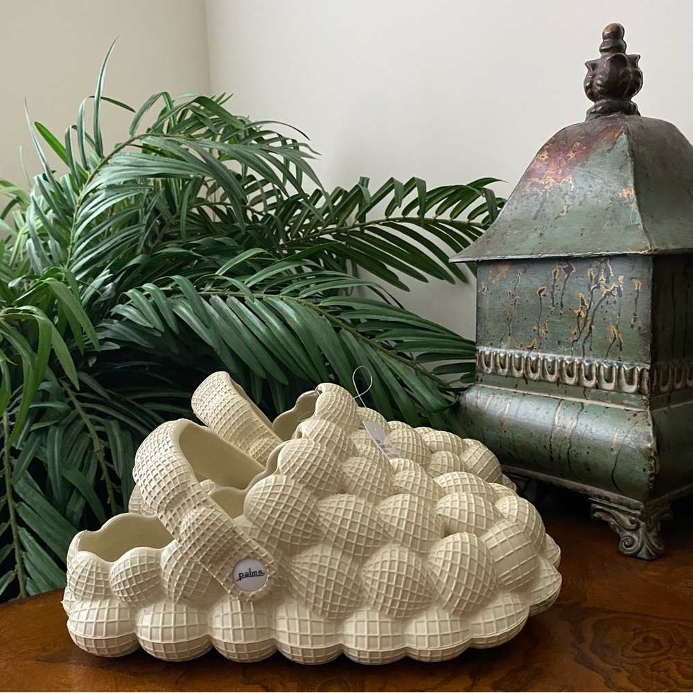 Message Bubble Clogs with Sling Shoes